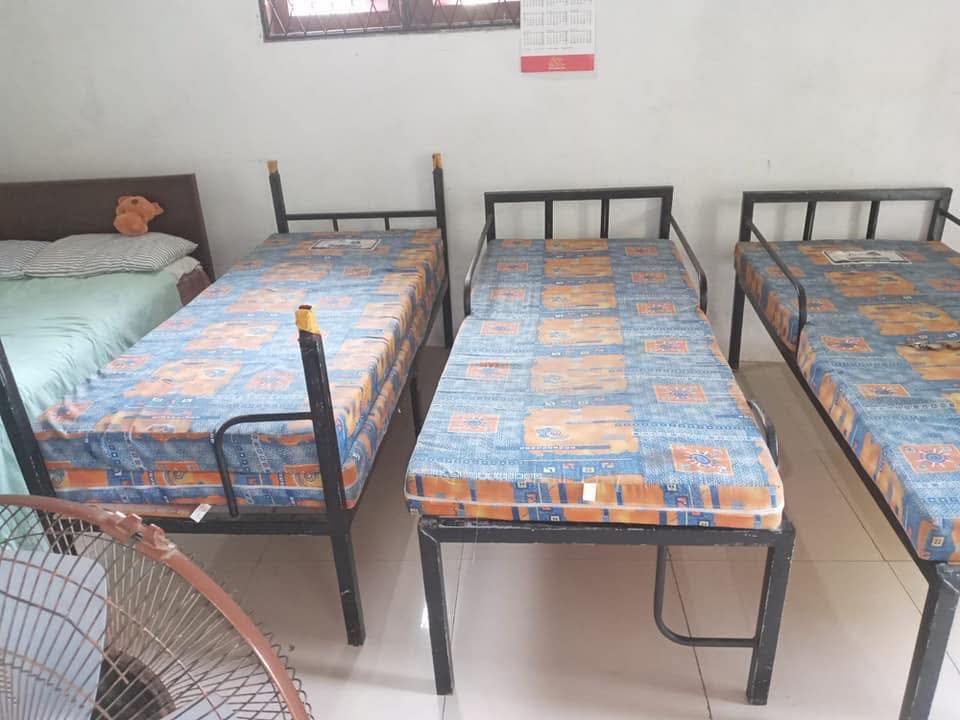 Comfortable boys sharing room available for university students in Borella -  in , 