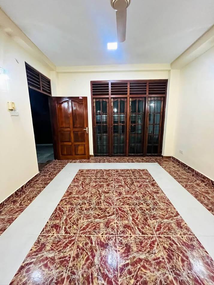 Downstair House For Rent Mount Lavinia -  in , 