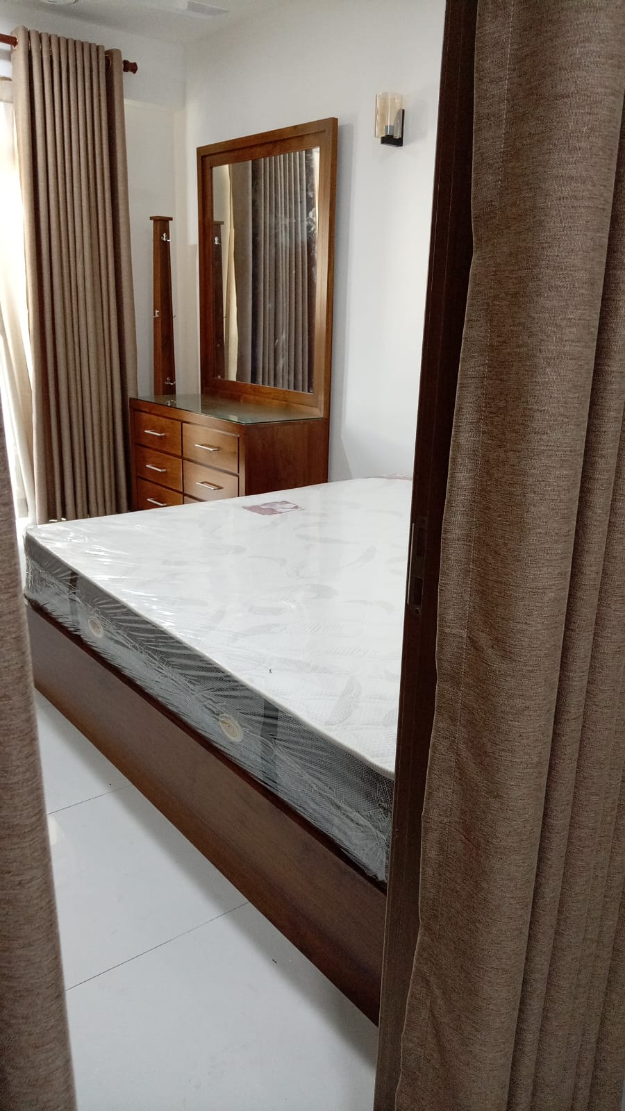 BRAND NEW -  UNTOUCHED FULLY FURNISHED APARTMENT  FOR RENT WELLAWATHA -  in , 