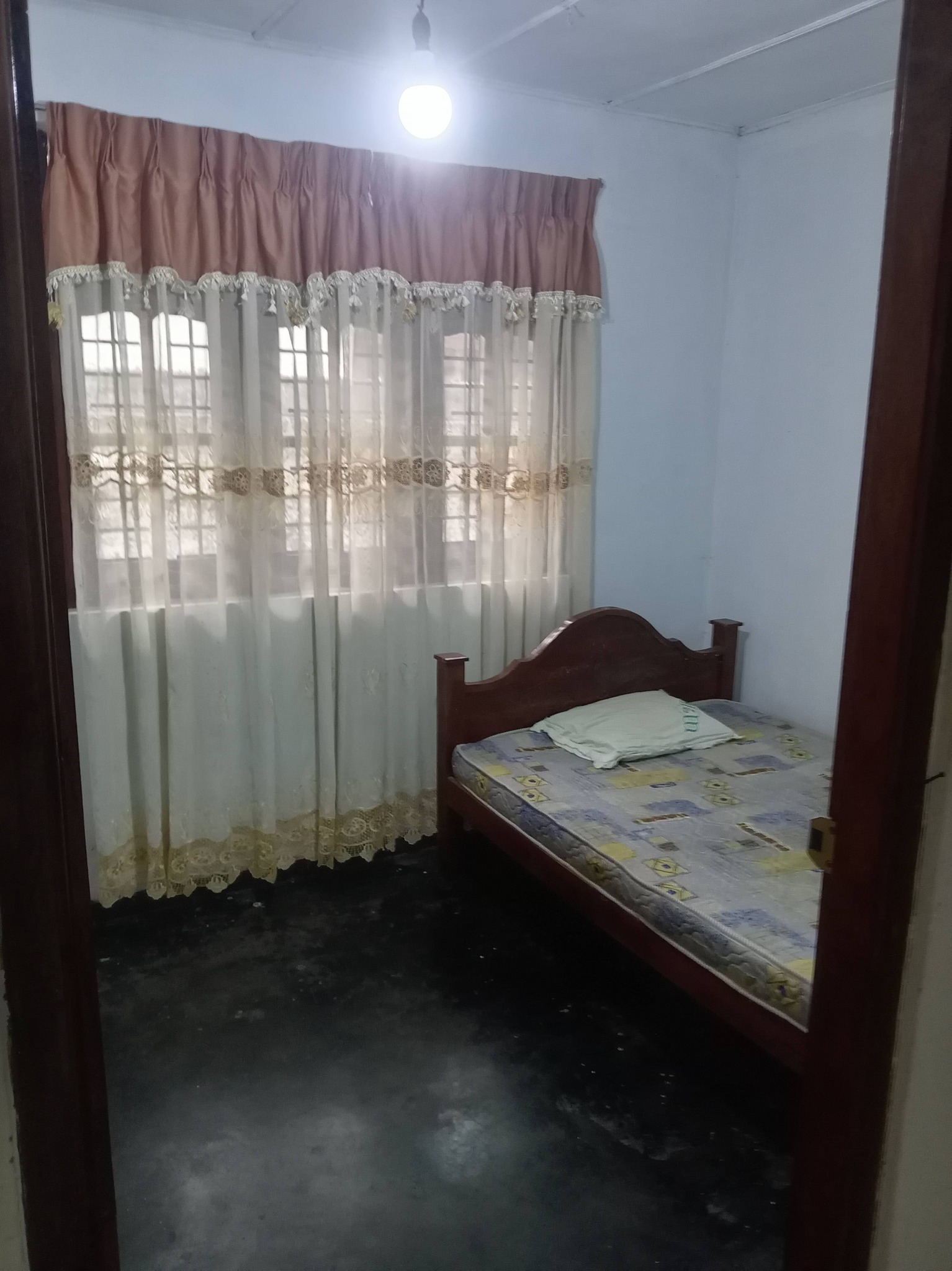 Boarding rooms for boys near Kelaniya temple -  in , 