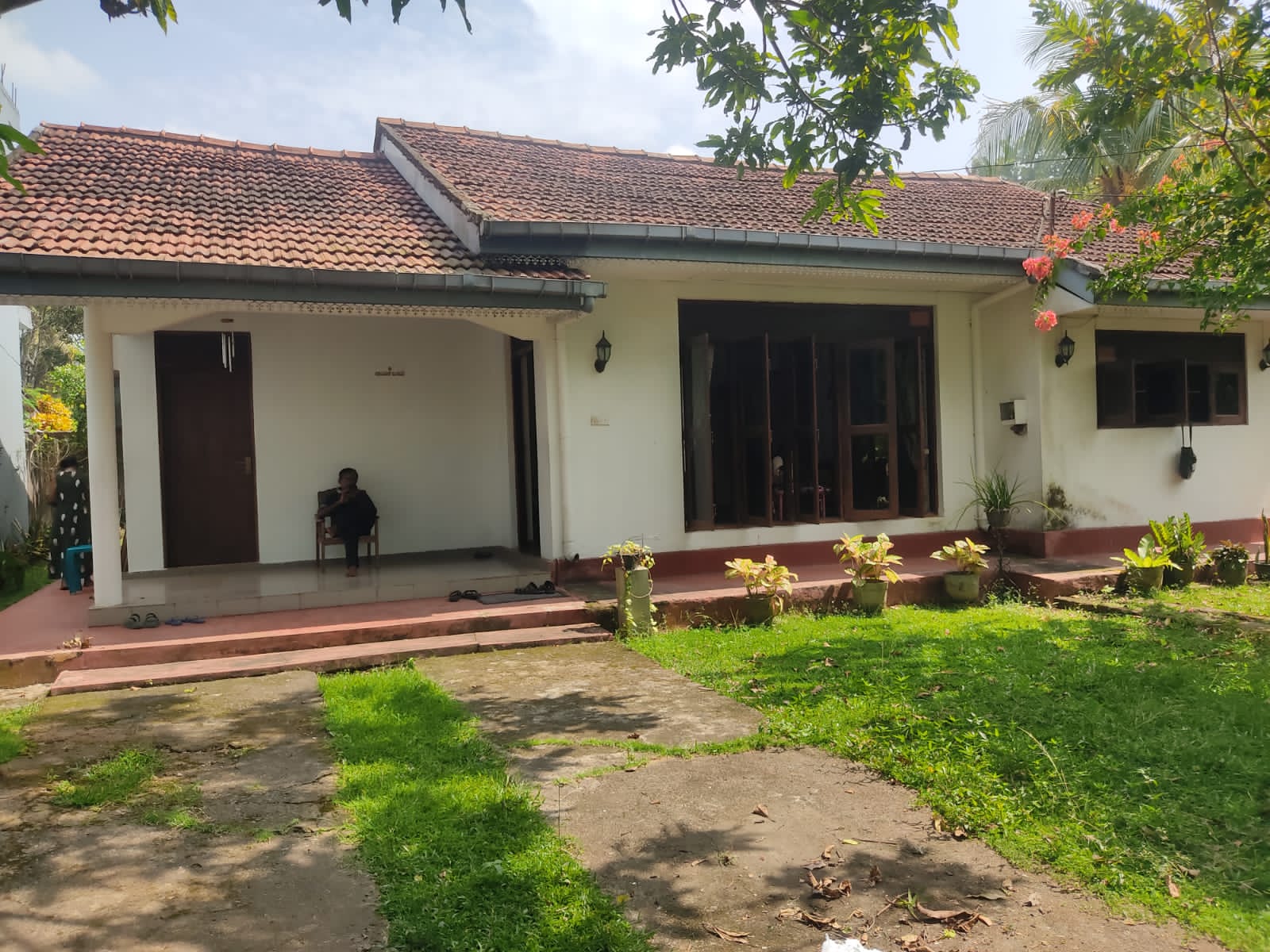 🏡 කුලියට දීමට නිවසක් – පිළියන්දල (මඩපාත පාර) -  in , 