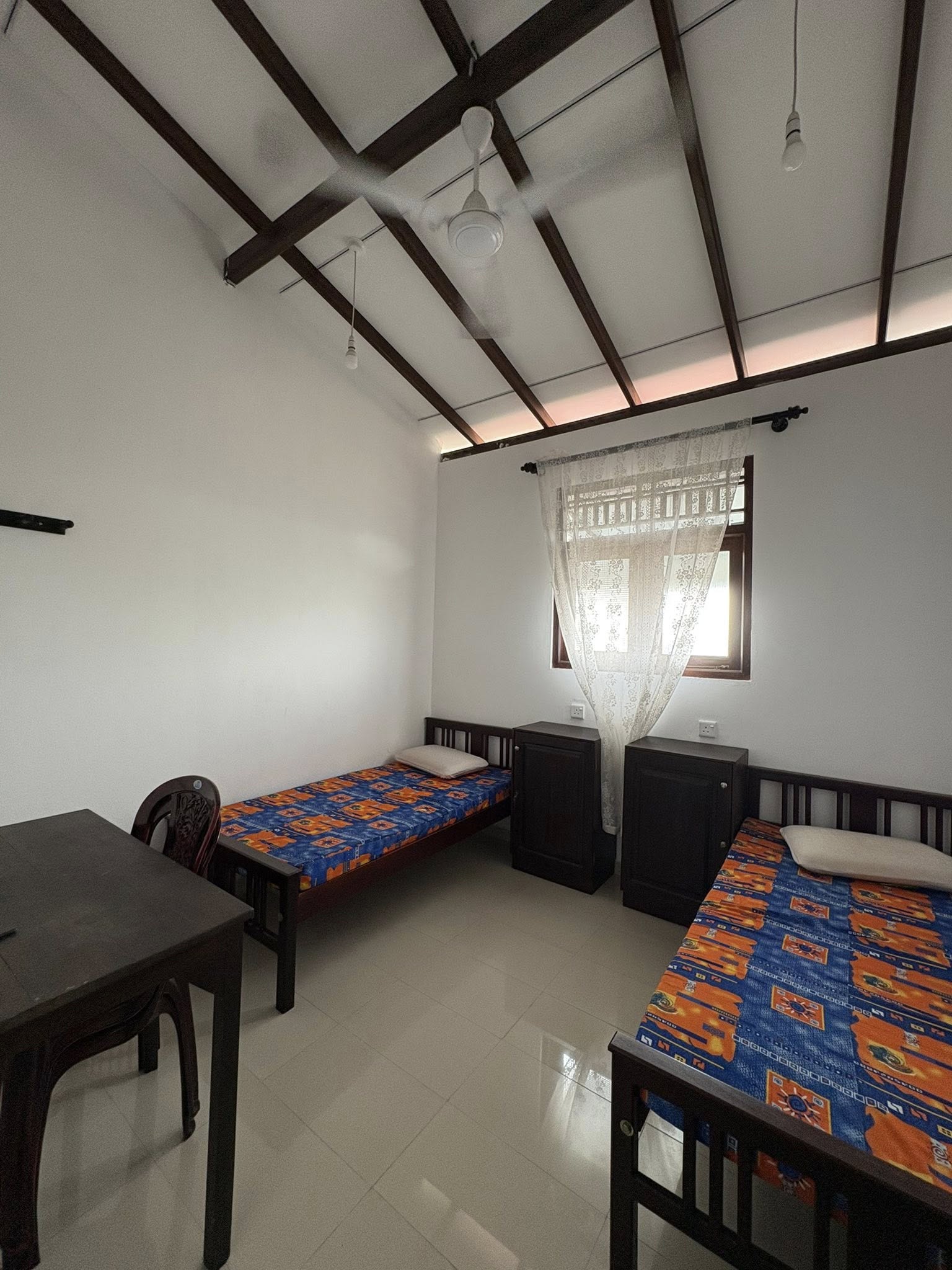 Sharing room available for one working male in Kottawa -  in , 