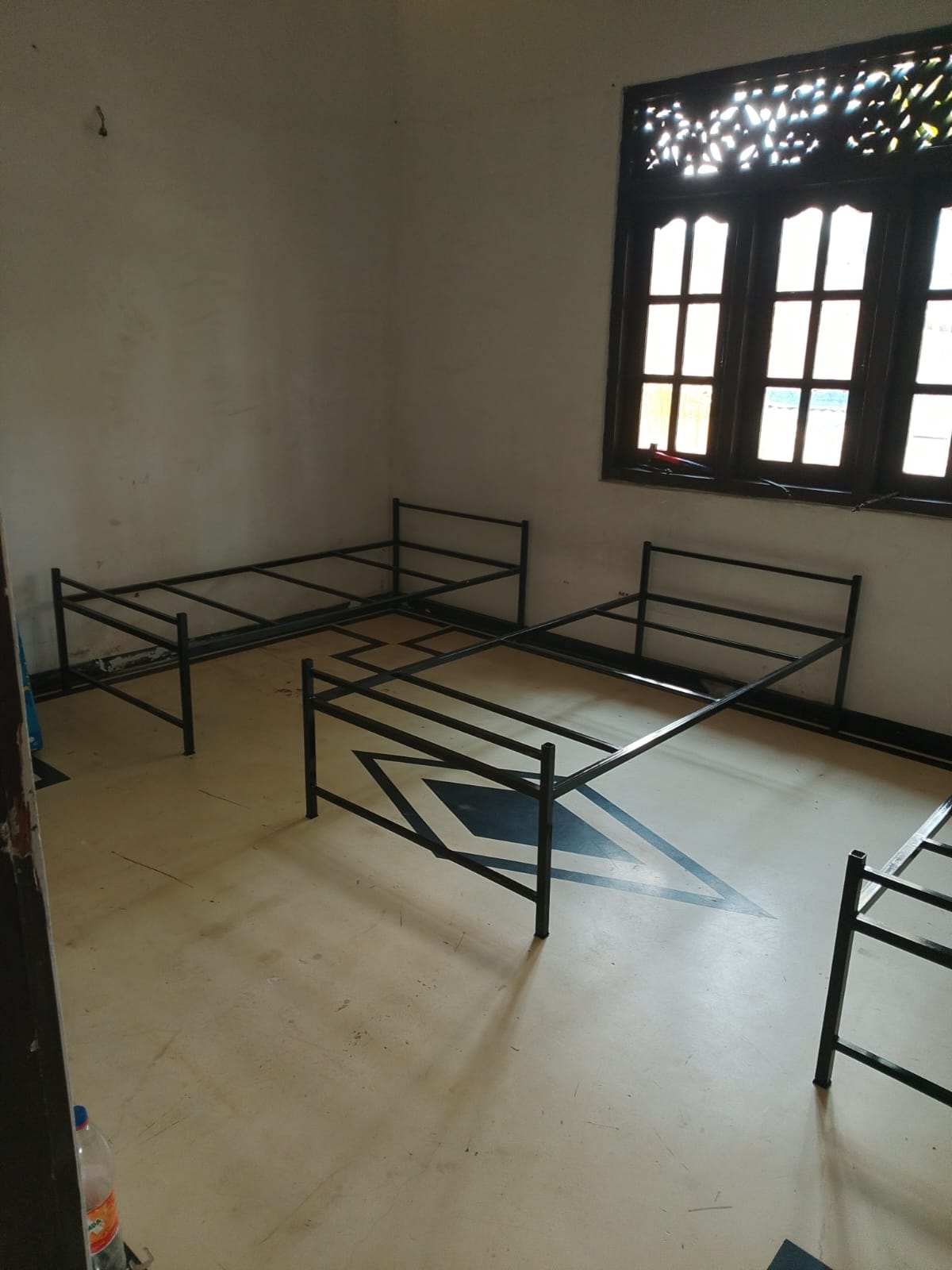 Sharing room available for 3 boys near Kelaniya University -  in , 